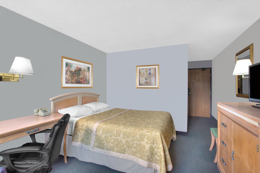 Super 8 By Wyndham Augusta Hotel Eksteriør billede